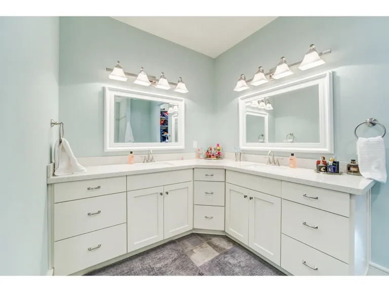 Coastal Craftsman interior design — Lisa Marie Design Co. — image 41